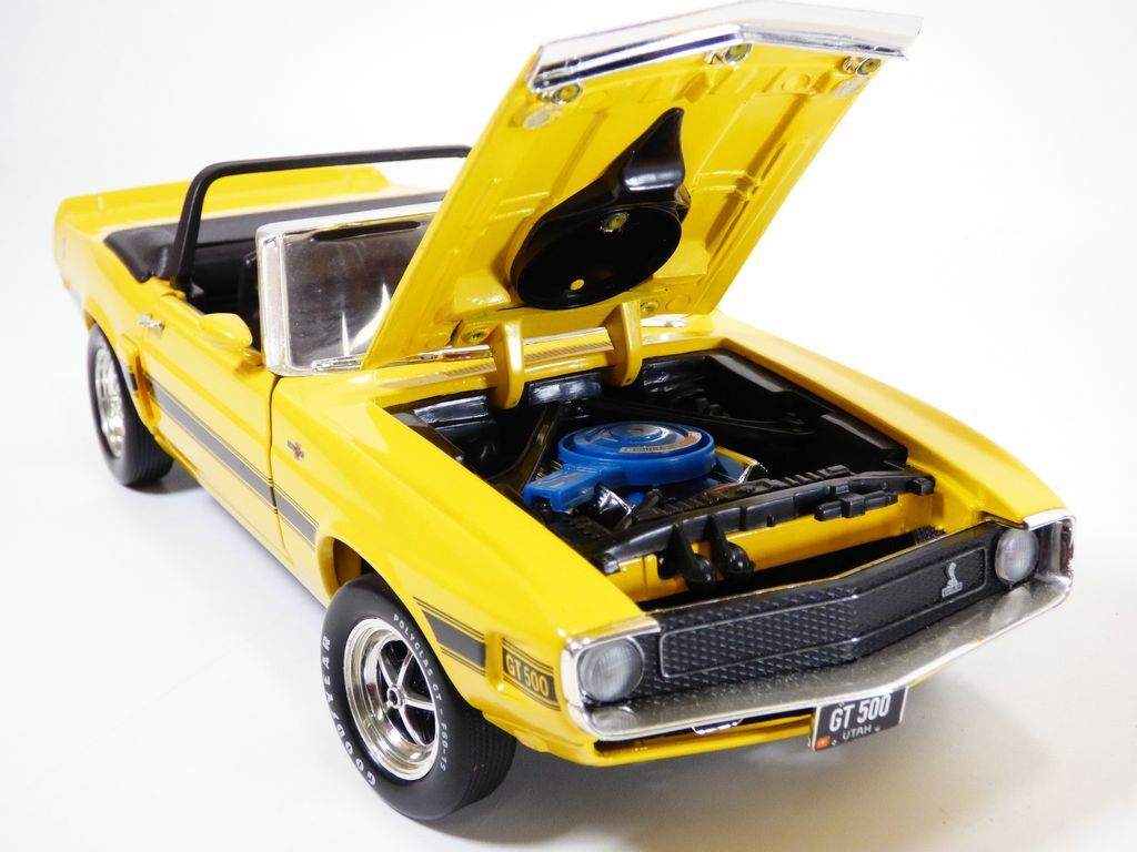 Ford Mustang Gt500 Gelben Ford Mustang Shelby GT500 Bei Händlern Ford Mustang Gt500 Gelben Ford Mustang Shelby GT500 Bei Händlern