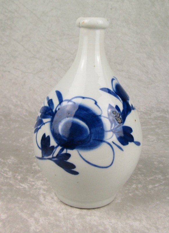 Antique Korean Pottery Yuhuchunping Vase Blue white Flowers 8-1/2 inch Tall