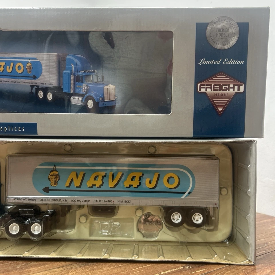 CORGI LIMITED EDITION 1/50 SCALE NAVAJO 18 WHEEL TRUCK AND TRAILER #55802 NEW - Image 3 of 4