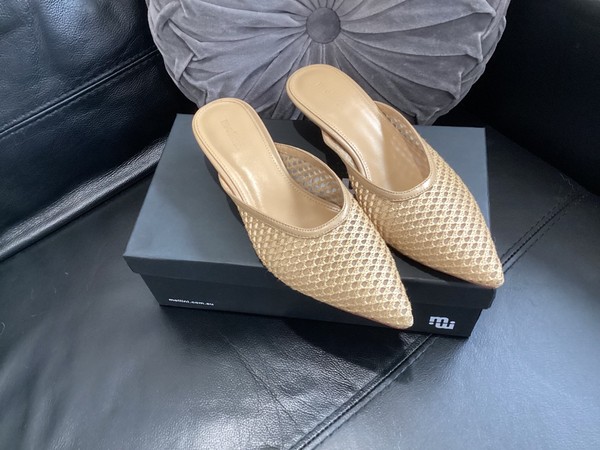 Mollini camel kitten heel mule (size 7)