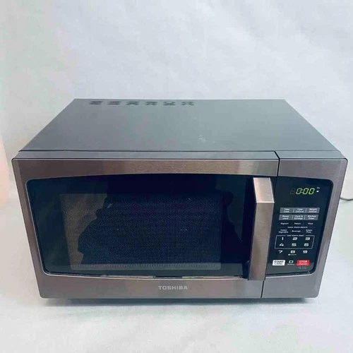Toshiba Countertop Microwave Oven 0.9 Cu Ft. 900 W