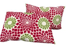 Pier 1 Imports Red Green Textured Christmas H...