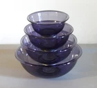 Pyrex Full Set of 4 Amethyst Purple Glass Nesting Mixing Bowls 322 323 325 326