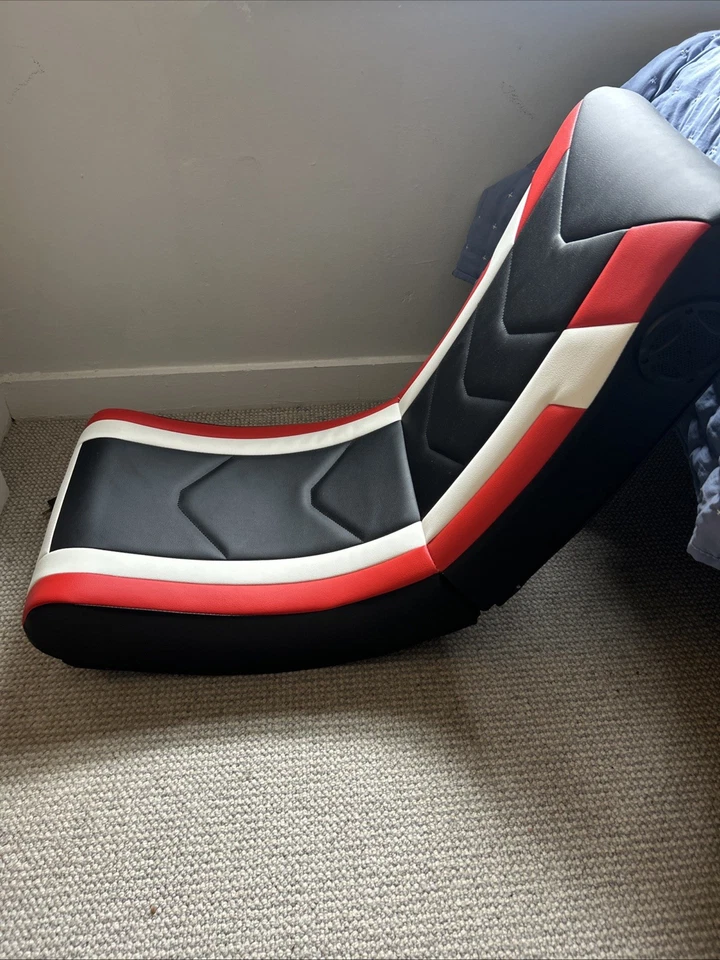XRocker Gaming Chair With Audio Speakers On The Sides. - Image 2 of 4