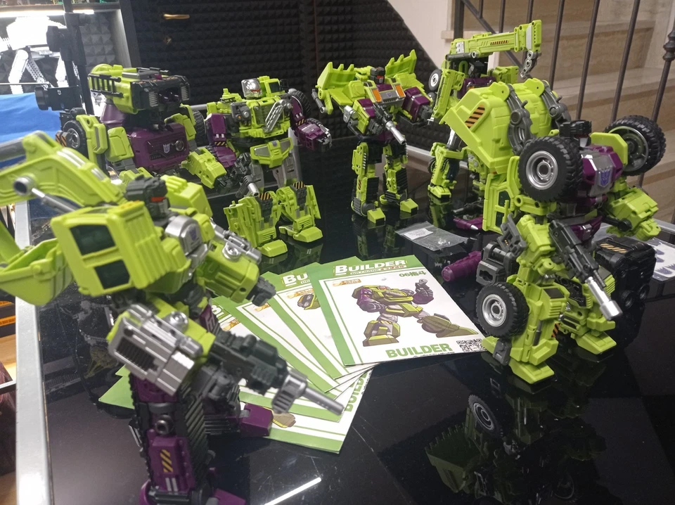 Devastator Jimbao Transformers Oversize Masterpiece Takara - Immagine 3 di 4