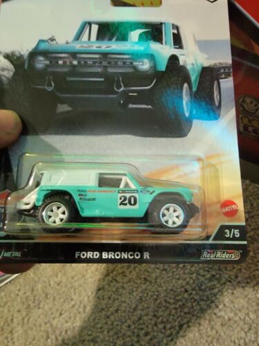 Coche diecast Hot Wheels 2022 cultura americana escena americana Ford Bronco R 1/64 HCK05 - Imagen 2 de 3