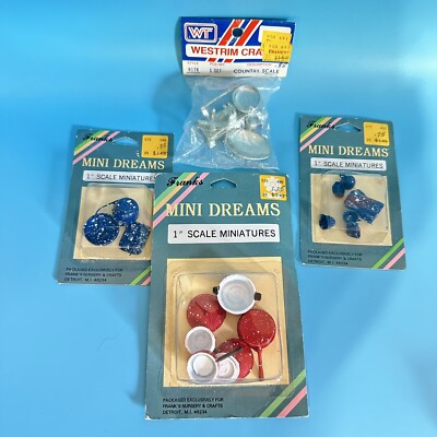 Mini Dreams 1'' Scale Doll House Kitchen Accessories Pots Pans Tea Set Scale NIP