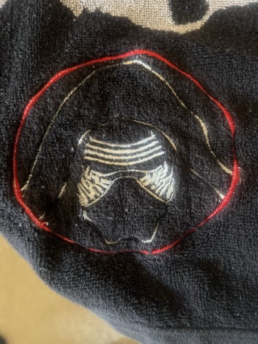Kylo REN Beach Towel Licensed - Picture 4 of 6