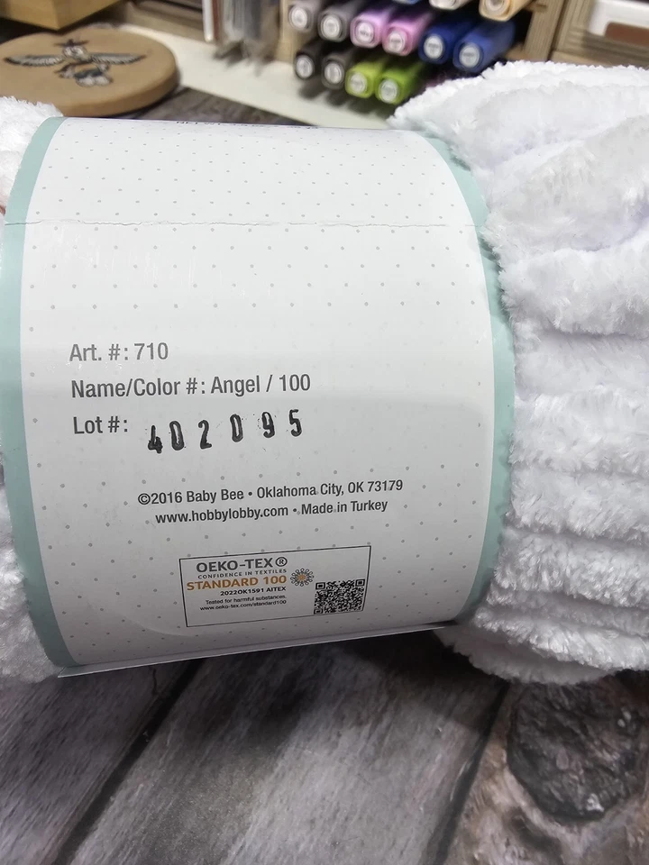 Baby Bee Adore-A-Ball Super Bulky ANGEL WHITE Yarn New CHENILLE - Image 4 of 4