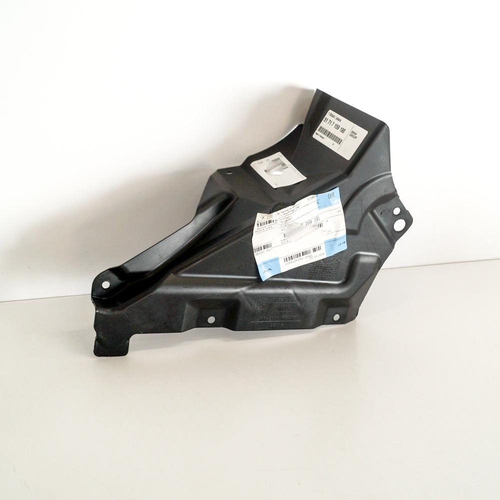 91様 NEW BMW 3 E90 FRONT RIGHT WHEEL ARCH TRIM 7159190 51717159190