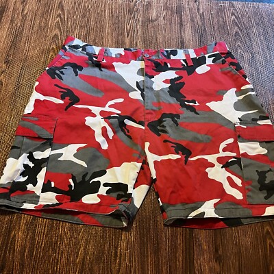 men's cargo shorts size 50 Regal wear Red Black Camouflage
