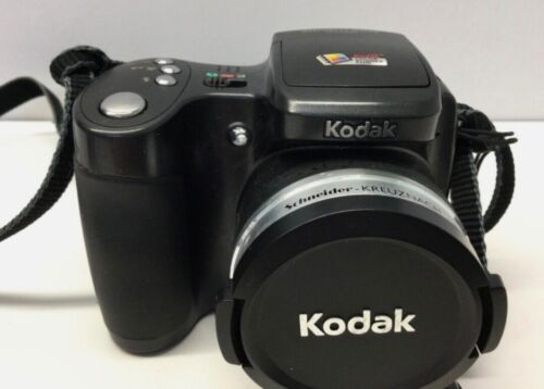 Kodak EasyShare ZD710 7.1MP Digital Camera - Black with Cords and Camera Case - Picture 2 of 10