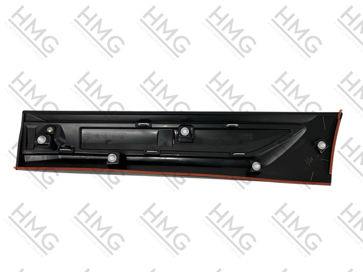 New Genuine Mitsubishi ZK ZL Outlander RH Rear Door Garnish Mould