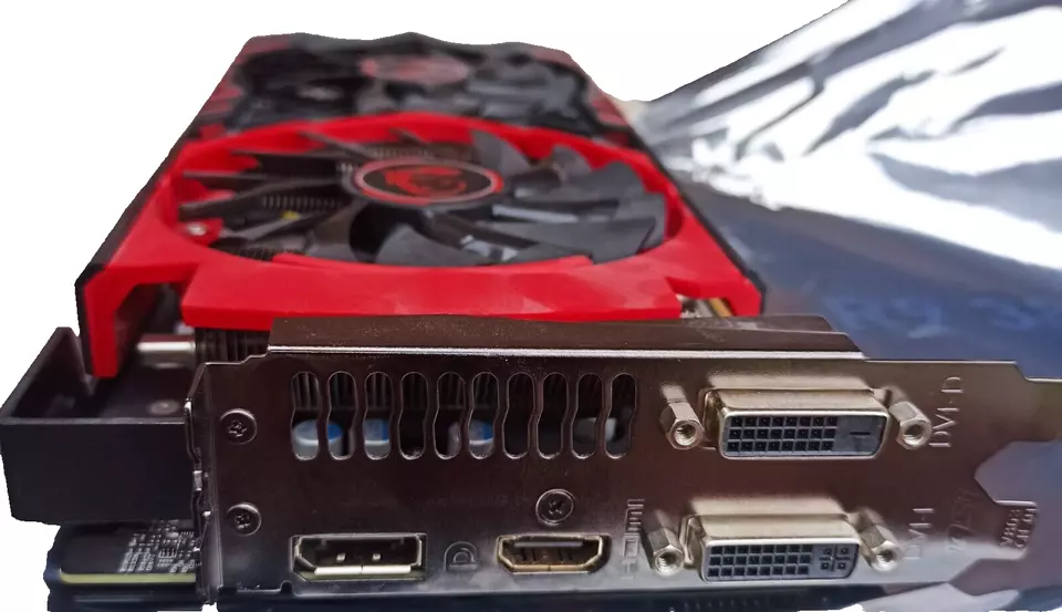 MSI AMD Radeon R9 380 4GB GDDR5 Graphics Card - Black - Image 3 of 4