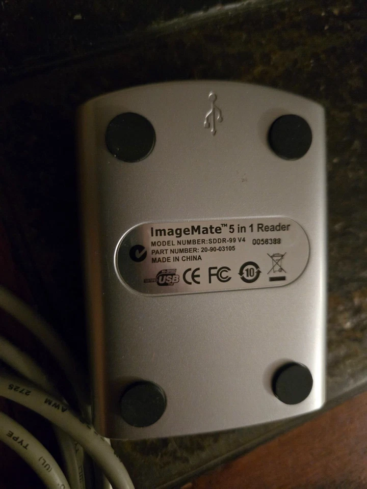 SanDisk Micro SD Card Reader with Three (3) Micro SD Adapters - Image 2 of 4