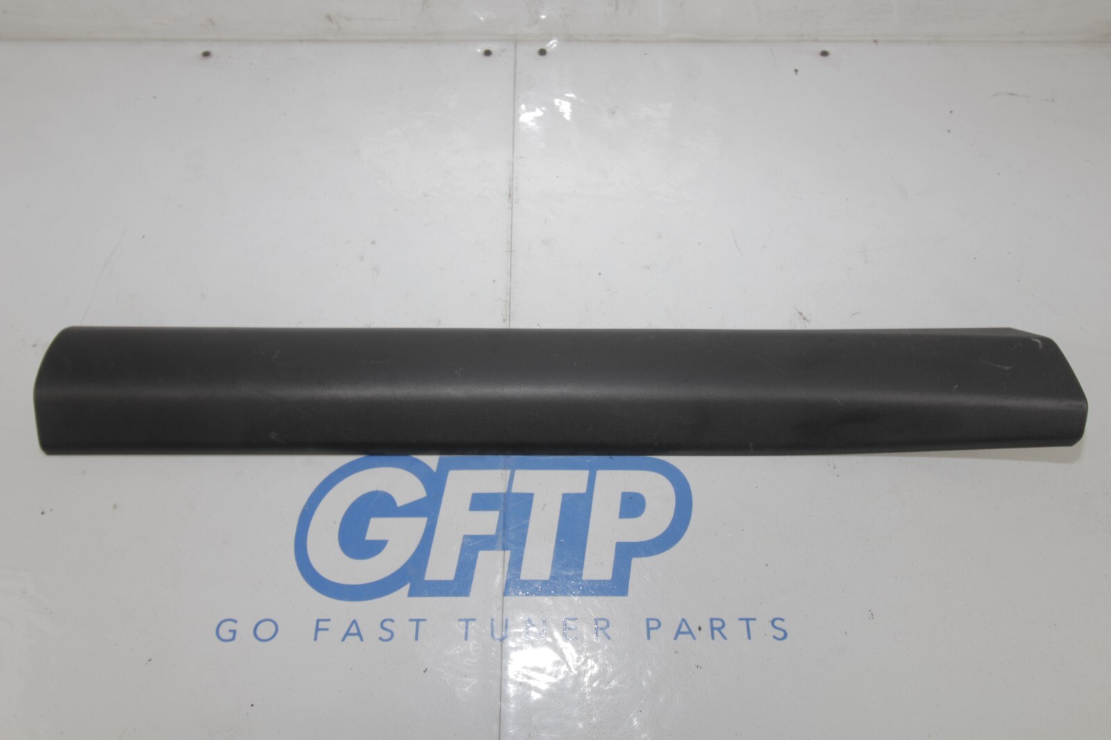 08-13 AUDI R8 4.2L V8 OEM RIGHT PASSENGER DOOR TRIM SILL KICK PLATE 4208539056PS