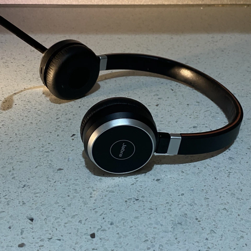 Jabra Evolve 65 UC Stereo Wireless Headset Brand New Unopened - Black - Image 4 of 4