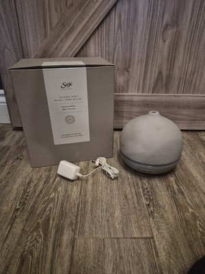 Saje Aroma Om Deluxe Stone Diffuser Wellness Purify Humidifier - Box Damage