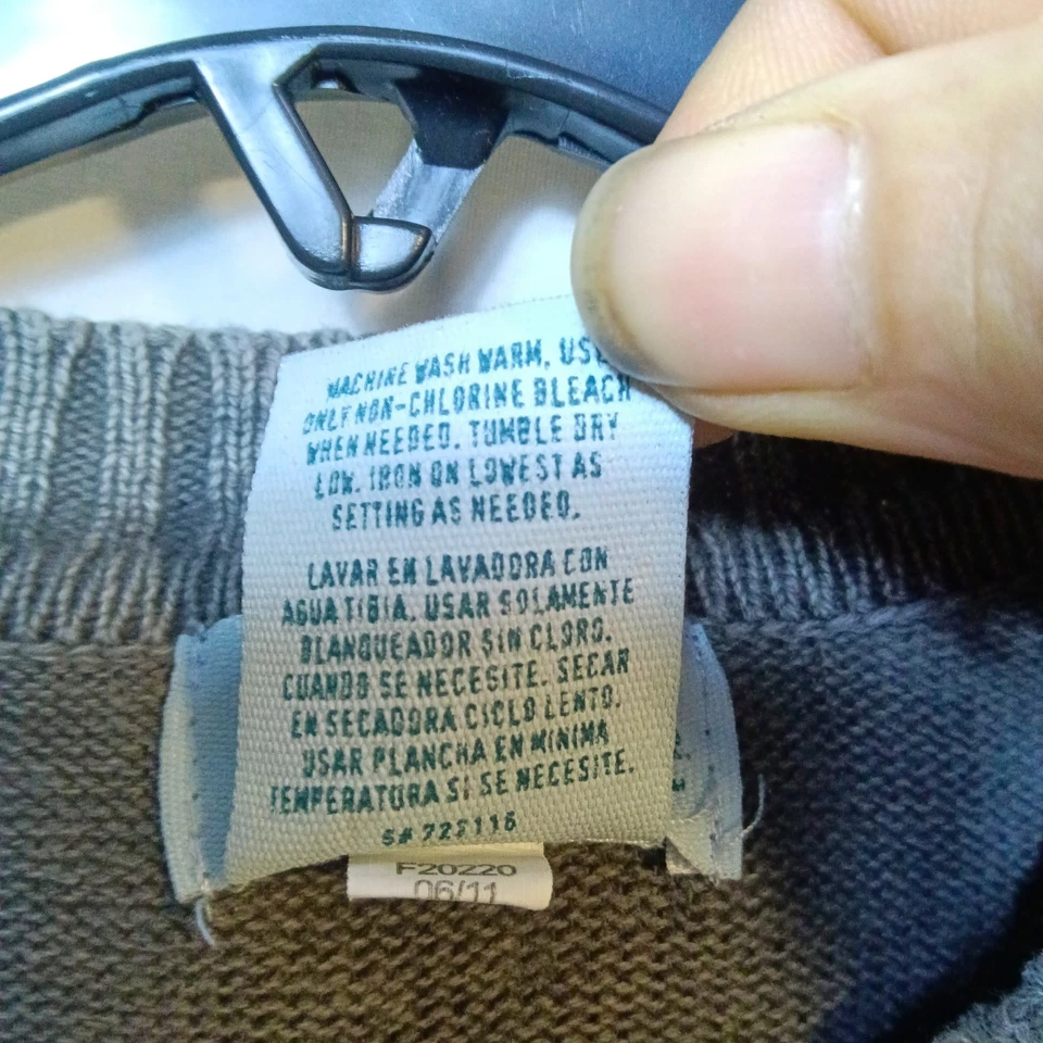 Suéter Gris Uproar Talla Grande Unisex Correa para el Hombro con Botones Foto 4 de 4