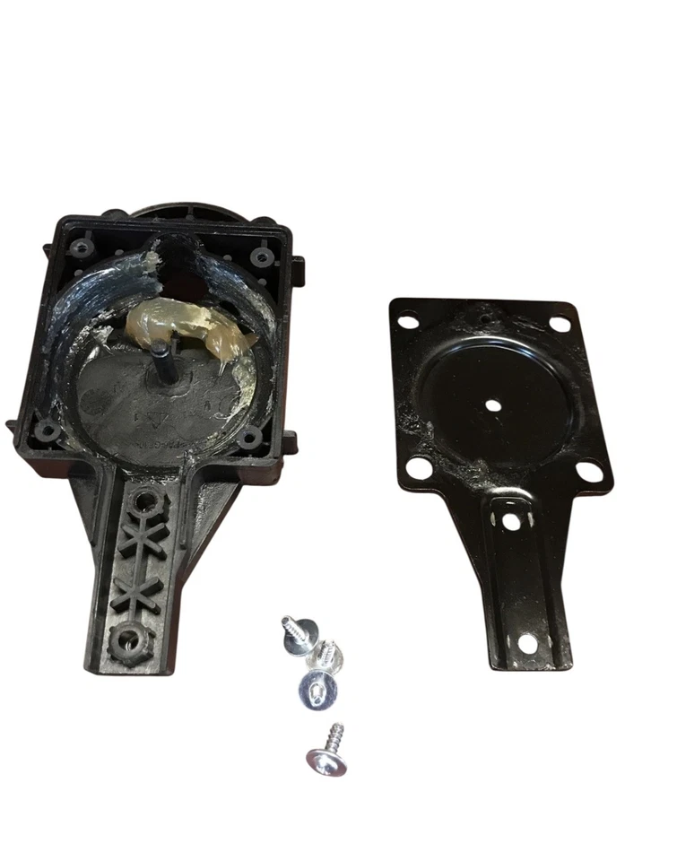 Genuine Part Gear Case Assy Homelite 17”2.7A Electric Hedge Trimmer Ut44110E - Image 2 of 4