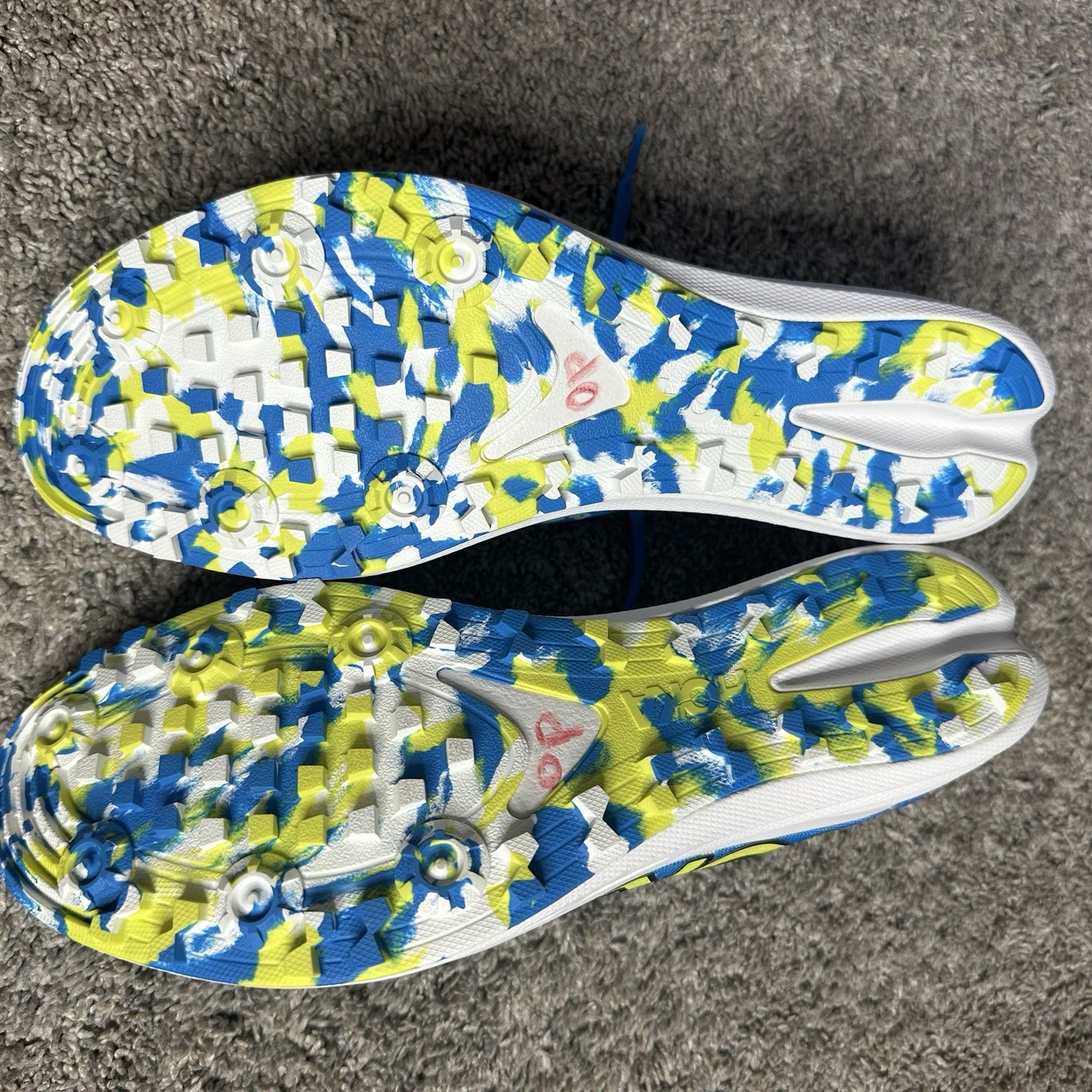 Hoka One One Crescendo XC Mens Size 10 Blue Yellow Trail Running Spikeless Shoes thumbnail 12