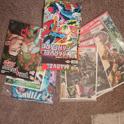 Comic Lot of 13, DC TEEN titans,  Titans, Marvel fanfare. Avengers Select 