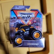 HTF 2025 Spin Master Monster Jam Series 41 JCB Digatron