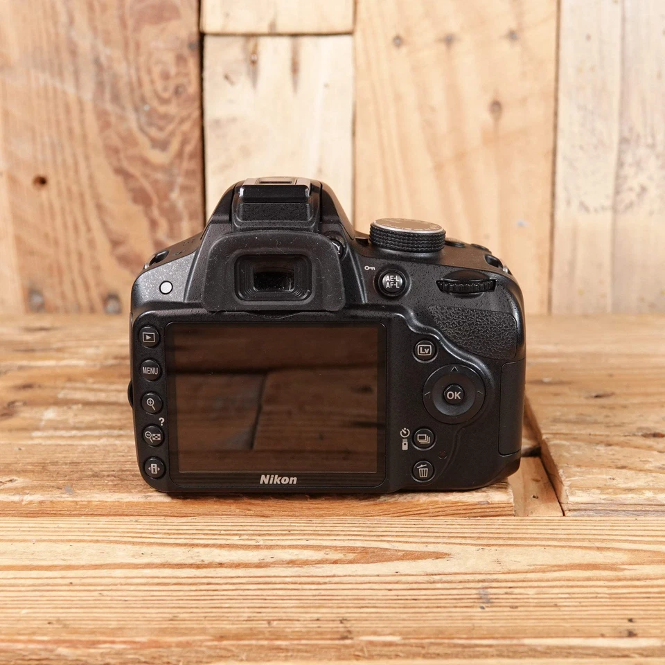 Nikon D3200, photo 2 of 5