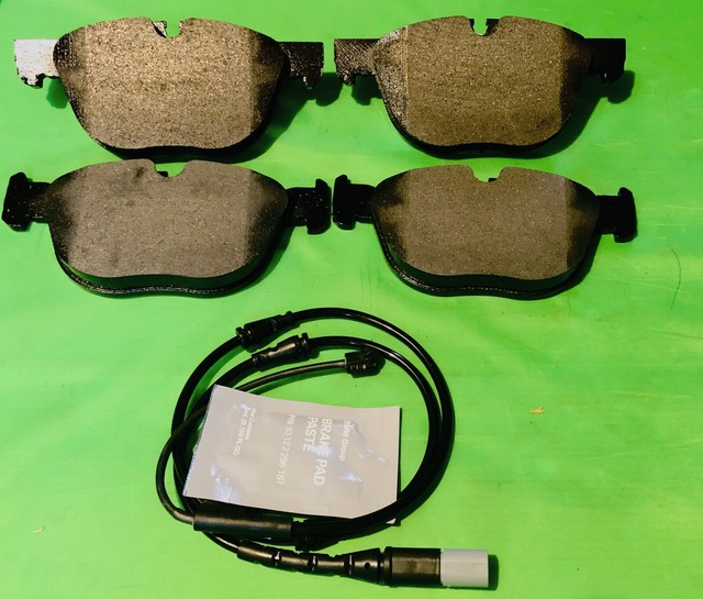 OEM Front Brake Pads for 20142018 BMW F15 F16 X5 X6 sDrive35i xDrive35i 35D eBay