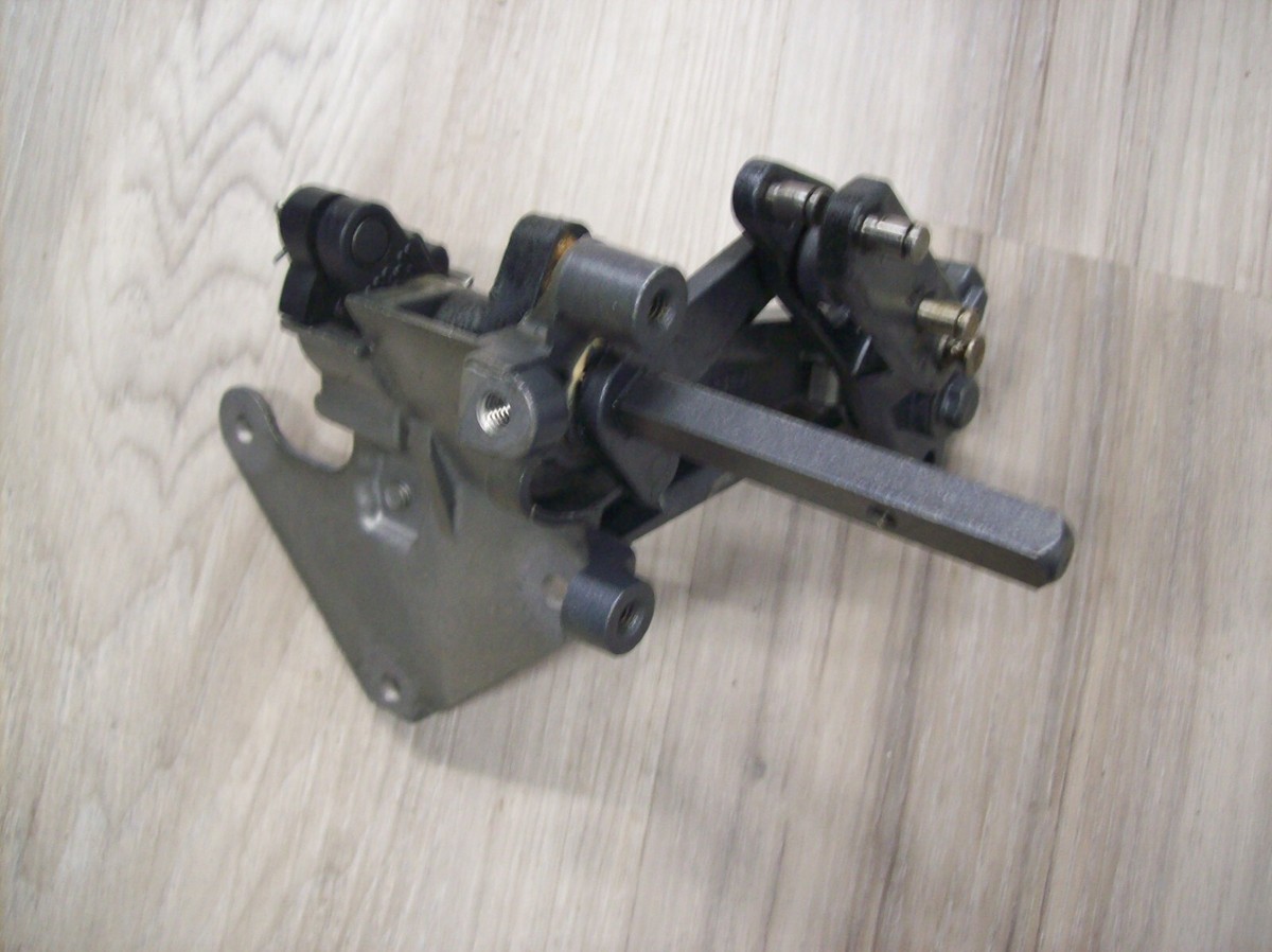 Yamaha 9.9hp 4 Stroke Throttle Shift Linkage Brackets 1996 Yamaha 9.9hp 4 Stroke Throttle Shift Linkage Brackets 1996