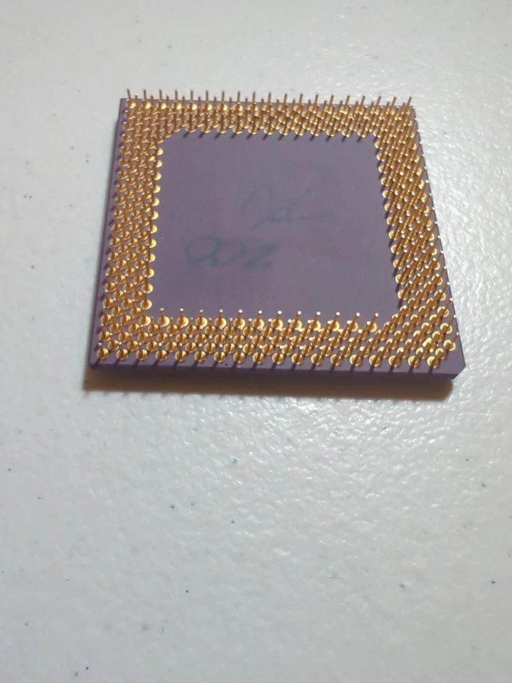 Socket 7 CPU - AMD K6 200MHz - AMD-K6/200ALYD - TESTED - Image 3 of 4