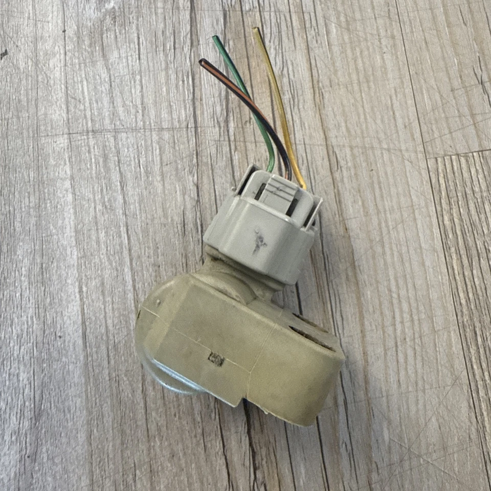 Válvula de control de aire de ralentí OEM 22270-76020 IACV para Toyota Previa Tercel 1995-1997 Foto 3 de 4