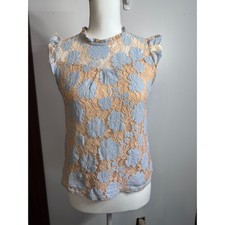 Monteau Los Angeles Floral Lace Flutter Sleeve Top — listing 5