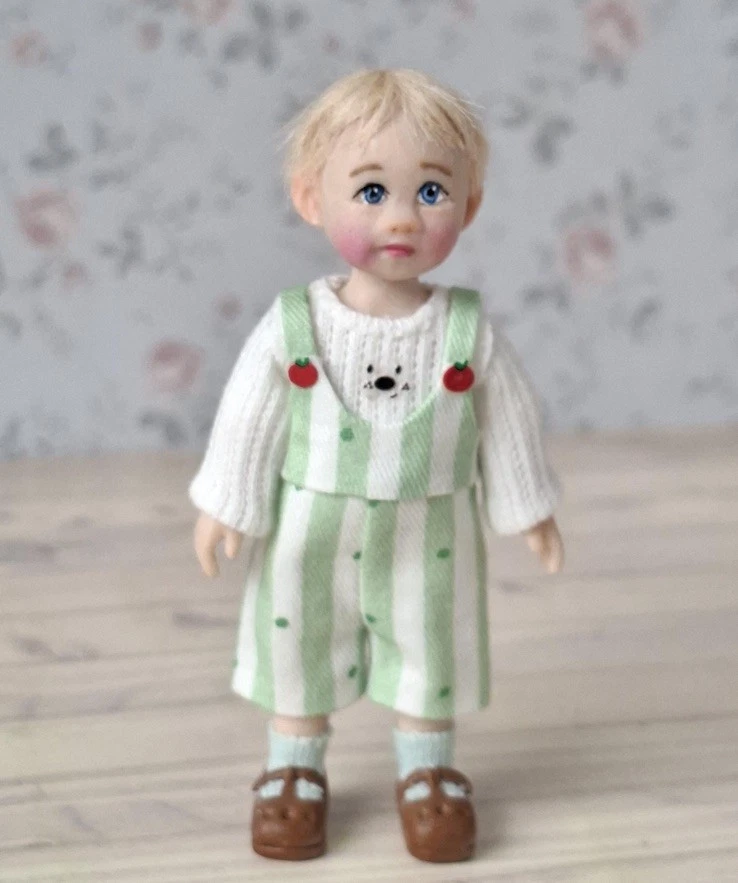 独一无二娃娃屋微型幼儿男宝宝娃娃1:12圣诞节可固定Emily Chan — 第 2/4 张图片