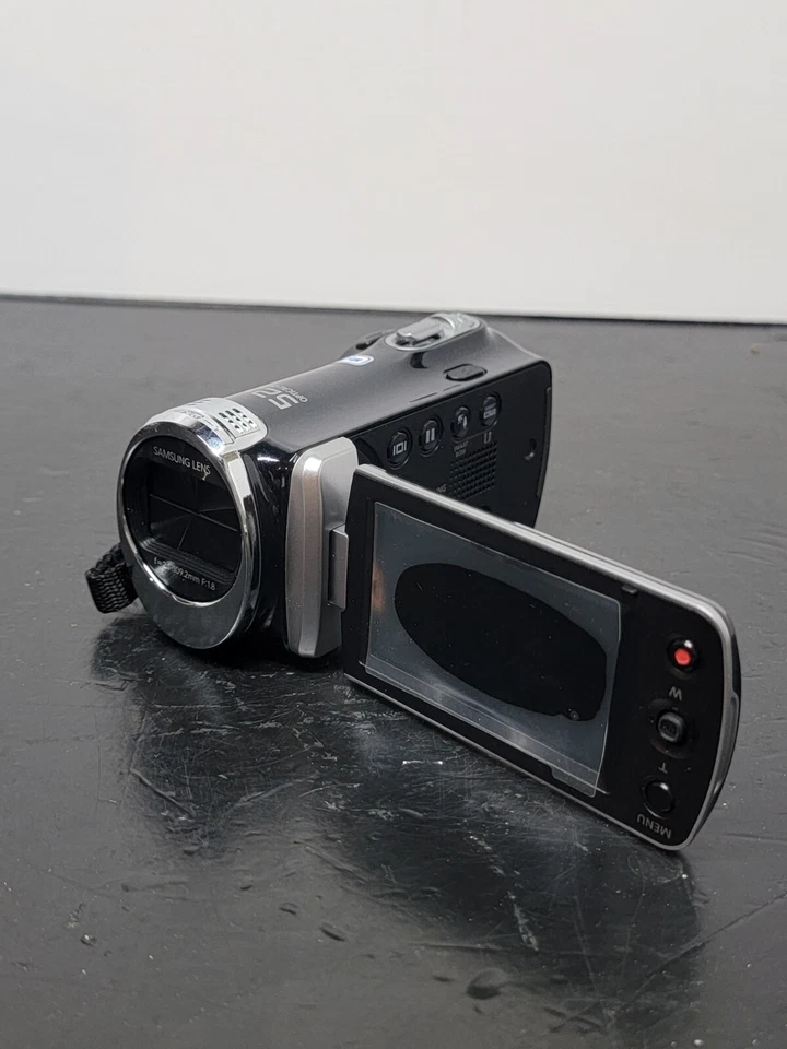 Samsung HMXF90 White HD Camcorder HDMI, 52X, New Open Box No Charger + Cord - Image 3 of 4