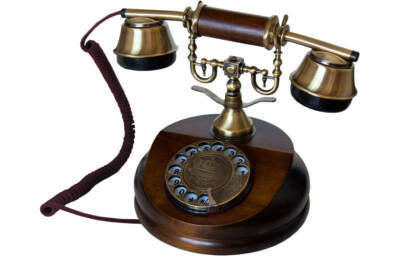 Opis 1921 cable Klassische Holz&Messing-Telefone mit Wählscheibe & Metallschelle