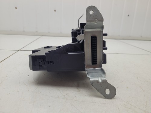 2014 Mercedes E-Class S212 W212 Estate Rear Boot Sam Unit Fuse Box A2129009822 - Picture 6 of 24