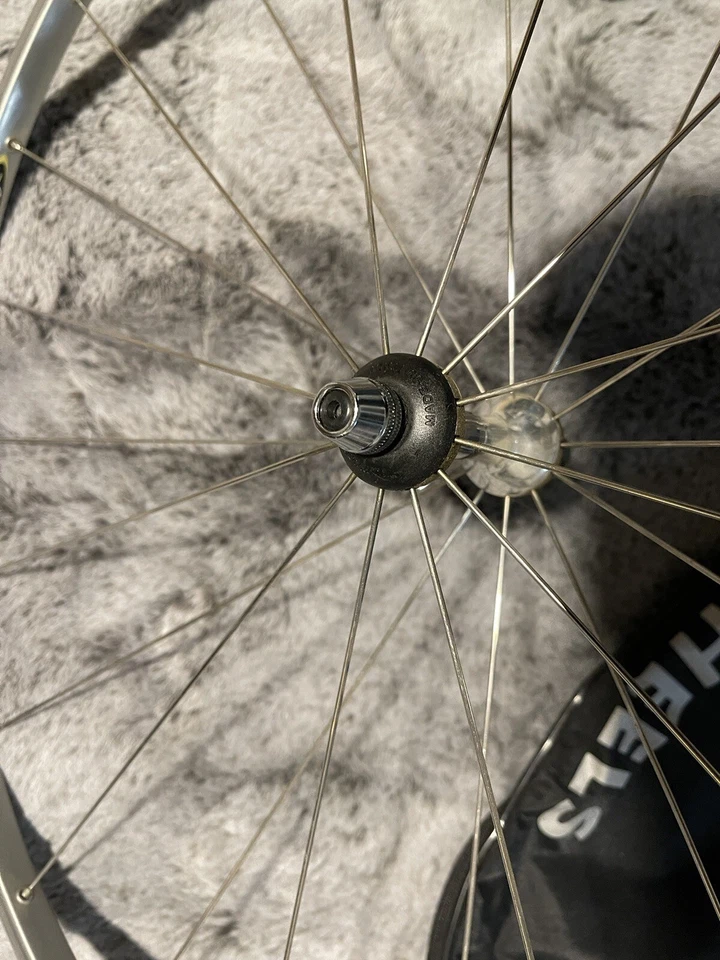 Campagnolo Proton Front Wheel 700c - Image 3 of 4