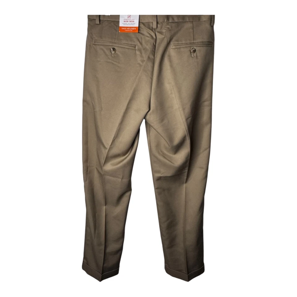 Pantalones de viajero Van Heusen Classic Fit premium sin planchar talla 30X30 100 % poliéster Foto 2 de 4