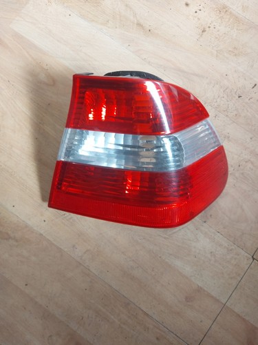 Bmw 3er ( E46 ) Limousine  Rücklicht Heckleuchte  Rechts 6 910 532