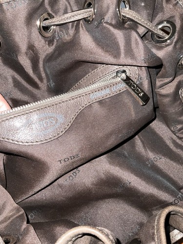 Tod's Large Chocolate Brown Leather Handbag w/Drawstring Top Closure - Picture 10 of 15