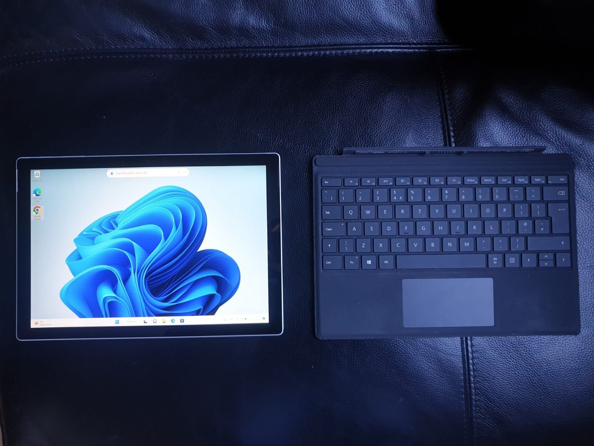 Microsoft Surface Pro 7 Core i5-1035G4 8GB Ram 256GB SSD Windows