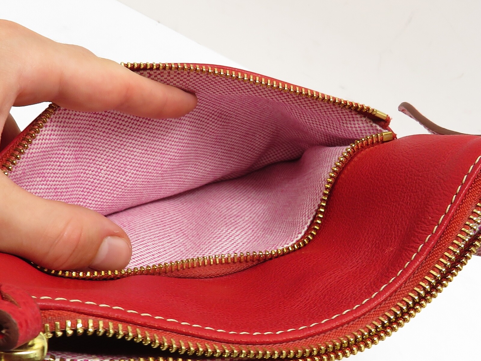 DOONEY BOURKE RECTANGULAR SHOULDER HANDBAG RED/PI… - image 4