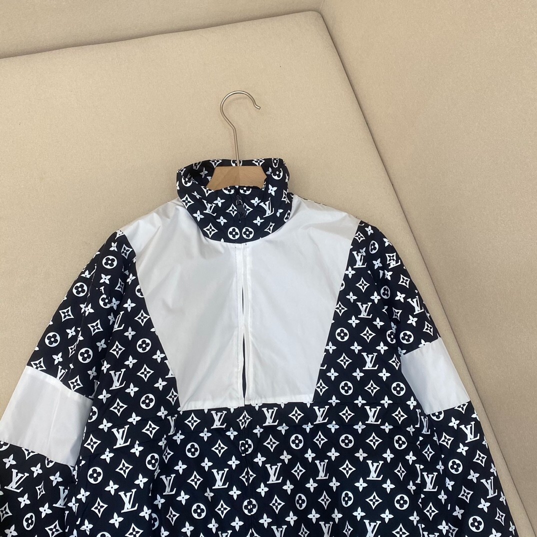 Louis Vuitton Sports Jacket Size 48, Available Other Size: 44, 46