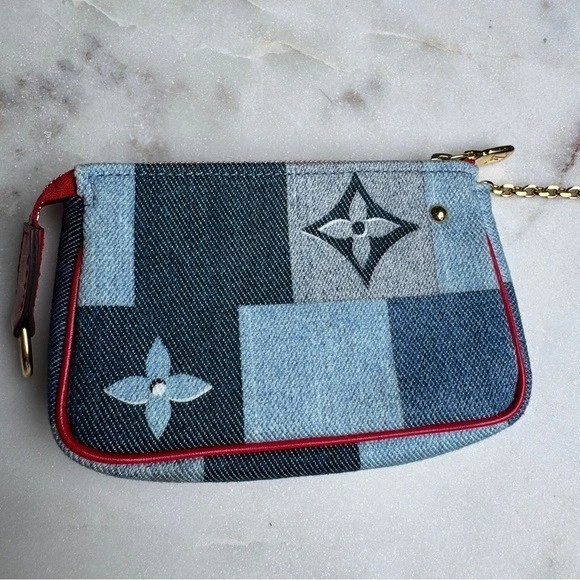 Accesorios Louis Vuitton Monograma Denim Micro Pochette Foto 4 de 4