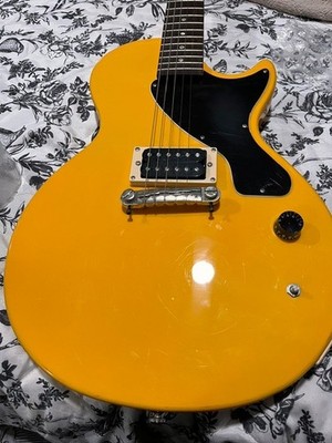 EPIPHONE ELECTRIC GUITAR 6 STRINGS JUNIORS MODEL YELLOW (11072308015)