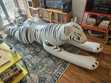 IW Inflatable World White Tiger Ride On Matte Repaired
