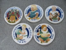 Royal Copenhagen: Aluminia 1919, 1920, 1921, 1922, 1923 Child's Welfare Plate