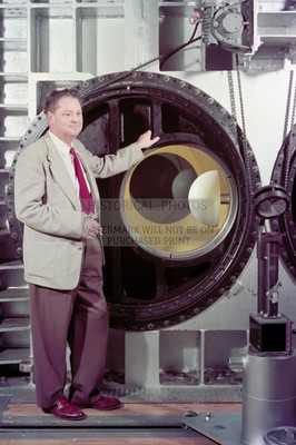 HARVEY ALLEN AT UNITARY PLAN WIND TUNNEL 1957 TEST SECTION 4X6 PHOTO