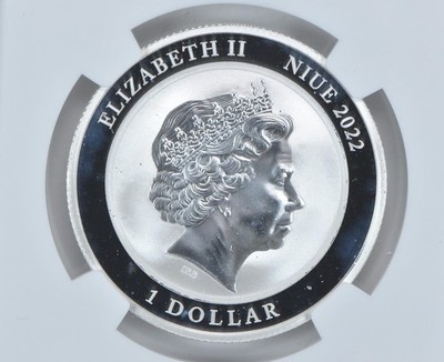 2022 Niue 1 Dollar Silver Spinner Dolphin 1/2 Oz MS69 NGC Brown